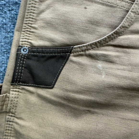 Wrangler Workwear Men's Khaki Carpenter Cargo Pants 38x34 Utility Work Pants - Picture 3 of 16